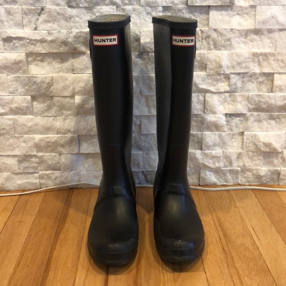 Hunter tall black rain boots